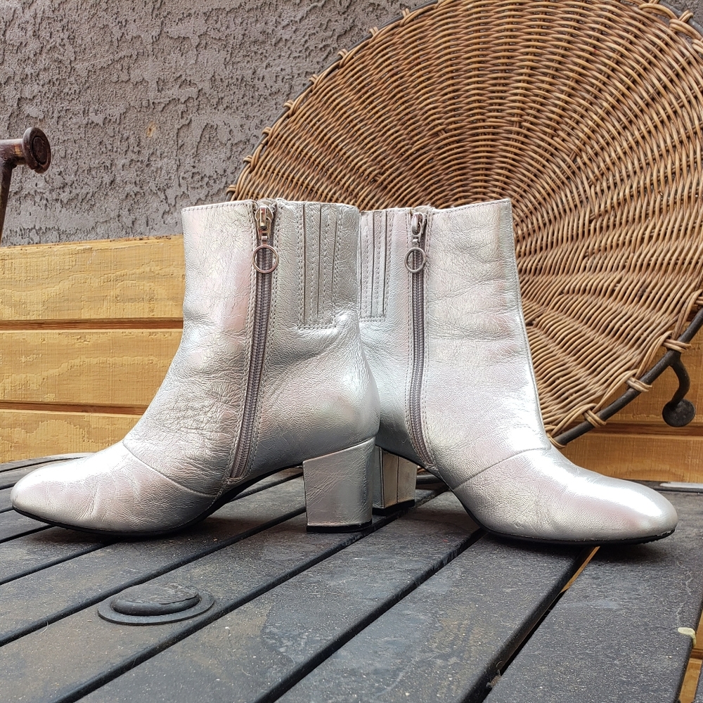 Earth Booties - Picture 5 of 8